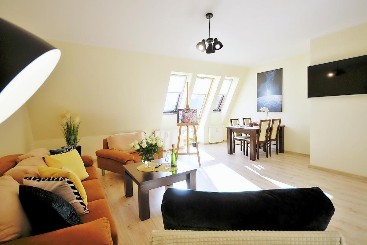 50 M Do Plazy Thobruk Apartamenty Piekna Dama Z Kolobrzegu Ngoại thất bức ảnh