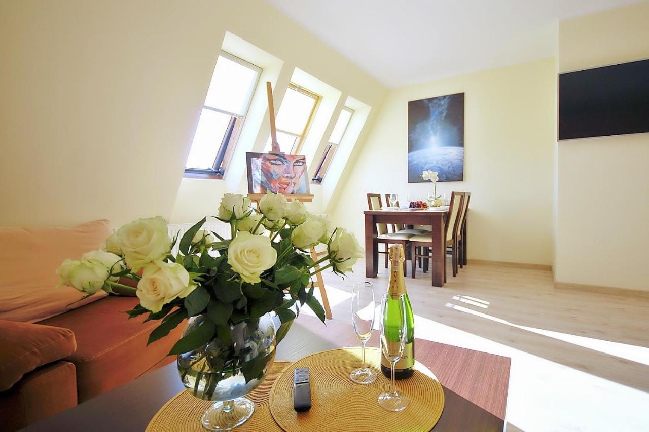 50 M Do Plazy Thobruk Apartamenty Piekna Dama Z Kolobrzegu Ngoại thất bức ảnh