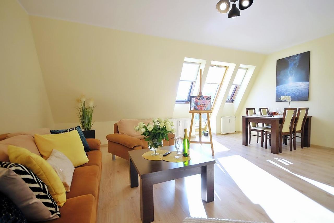 50 M Do Plazy Thobruk Apartamenty Piekna Dama Z Kolobrzegu Ngoại thất bức ảnh