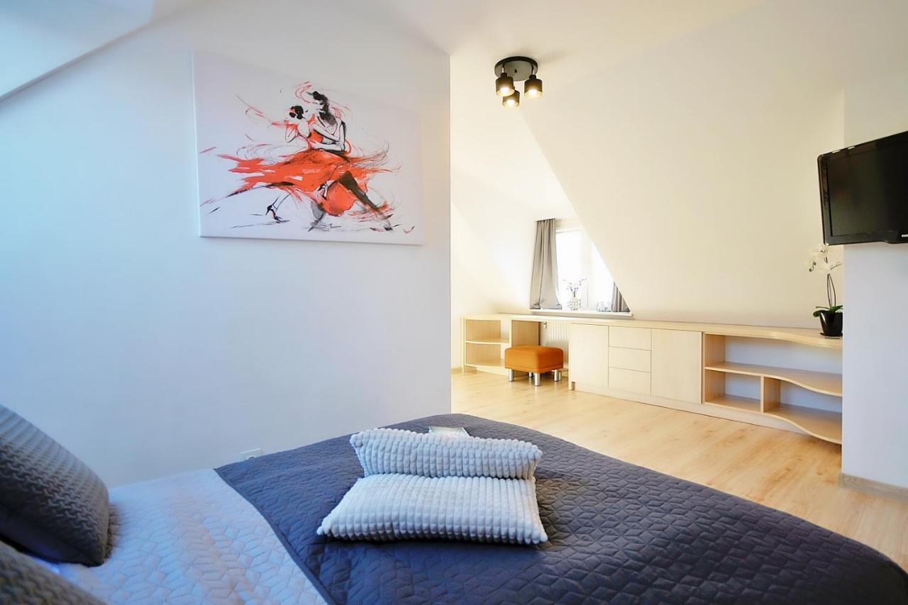 50 M Do Plazy Thobruk Apartamenty Piekna Dama Z Kolobrzegu Ngoại thất bức ảnh
